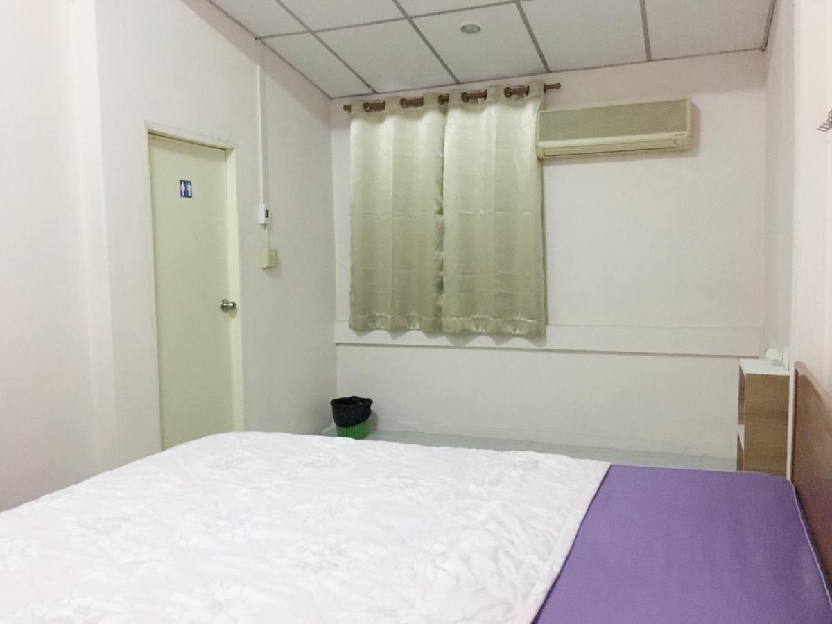 Jd Hostel Аюттхая Экстерьер фото